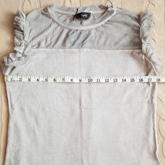 Italian ruffled top - Picture 8 of 10